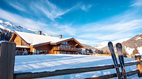 Transport haut de gamme moutiers courchevel pour accès aux pistes